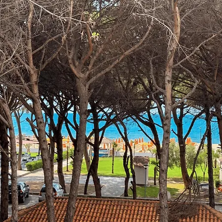Appartement In Durres By The *